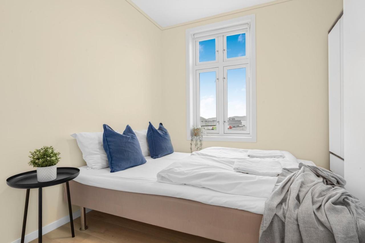 Appartamento Contemporary City-apartement With Views Of The Dock! *